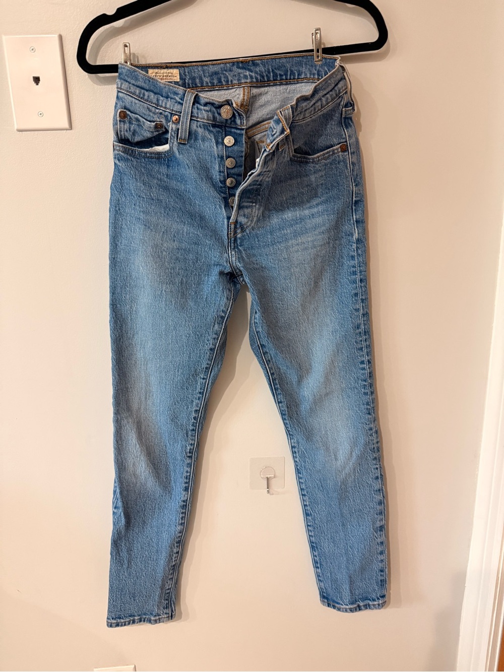501 Skinny’s Levi’s Classic High-Rise Button-Fly Women’s Jeans - Light Blue